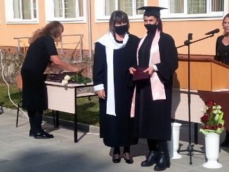 Връчиха дипломите на 85 абсолвенти от филиала на МУ-София във Враца