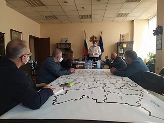 Министърът: Болница, която иска да се опази