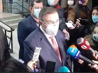 Епидемията може да бъде преодоляна с големите сърца и души на лекарите и сестрите