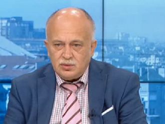 Д-р Пенков предлага хоспитализация на пациенти със симптоми и без положителен PCR