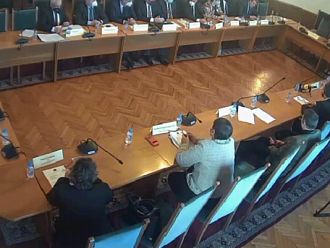 Даваме 140 млн. лв. за ваксини срещу COVID