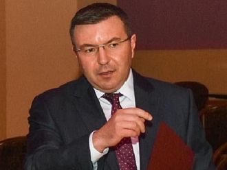 Министърът разясни какво трябва да имат болниците, за да лекуват COVID