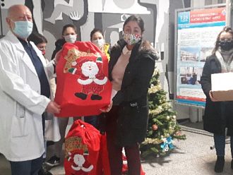 154 картини подариха ученици на медиците в УМБАЛ Бургас за благодарност