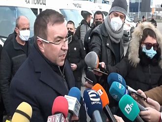 Проф. Костадин Ангелов готов да е първият ваксиниран срещу COVID българин (обновена)