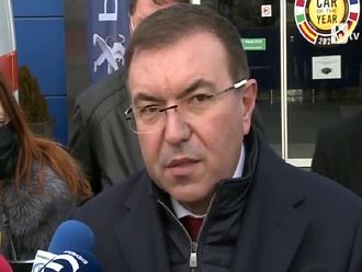 Променят спешно наредба, за да се осигури лечение на пациентки с муковисцидоза