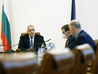 Възстановяваме полетите от Великобритания и Северна Ирландия