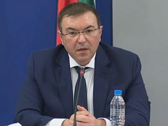 10 медици се лекуват от COVID-19 в интензивни отделения към момента