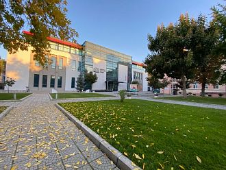 Студенти от МУ-Пловдив издадоха книга с есета по медицинска биология