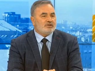 Доц. Кунчев: Засега вървим към постепенно разхлабване на мерките