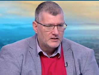 Проф. Момеков: Втората доза на ваксината срещу COVID-19 не трябва да се отлага