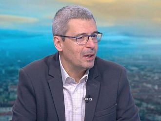 Проф. Илко Гетов: Въведените срещу COVID мерки трябва да бъдат разхлабвани изключително внимателно