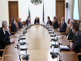 Постепенно разхлабване на мерките препоръча НОЩ на Борисов