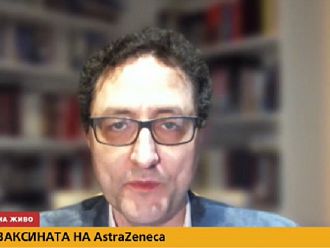 Д-р Илиев: Възрастните да се имунизират с РНК-ваксините, а младите - с AstraZeneca