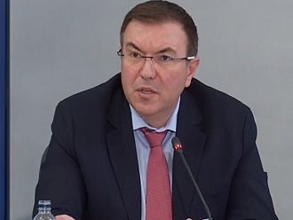 Ангелов: Проблемът с ваксинирането са онези 50%, които се колебаят
