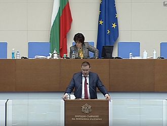 МЗ информира за ваксините с мобилно приложение и интерактивна карта