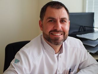 В УМБАЛ „Св. Анна“ вчера спасиха крака на блъснат от водоноска, днес той може да стъпва