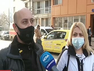 Болница отказа ваксина на неосигурени, МЗ проверява случая