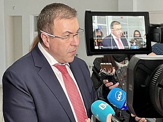 Ангелов за портала за ваксини: Очевидно някой иска да се провалим, но няма да се случи