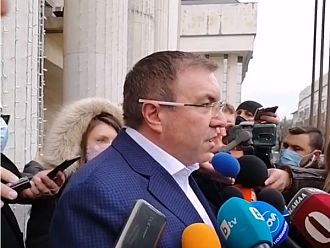 Проф. Ангелов: 10 области в страната въвеждат допълнителни противоепидемични мерки