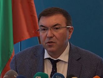 Химици и биолози също могат да получават допълнителни 1000 лв. за лечение и диагностика на COVID