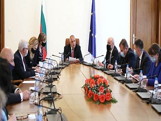 Националният оперативен щаб прекратява дейността си