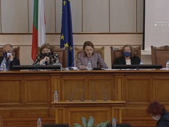 Парламентът ще проверява плащанията за COVID и ще прави ревизия на НЗОК за 10 години назад