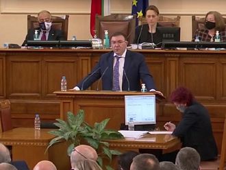 Проф. Ангелов поиска политическите партии днес да излъчат членове на НОЩ