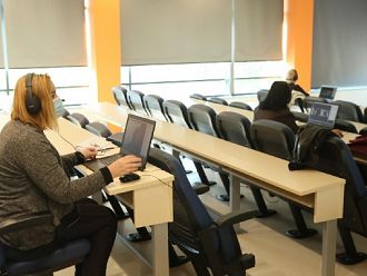 80 души се явиха на първия изпит за чуждестранни студенти в МУ-Пловдив