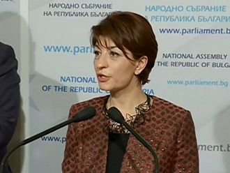 ГЕРБ дава мораториума върху действията на правителството на КС