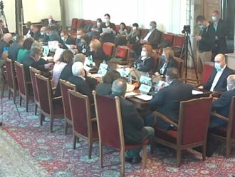 Смяната на болничния статут ще ликвидира здравеопазването във време на световна криза (Обновена)