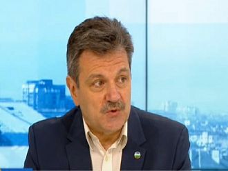 Д-р Симидчиев: Пандемията прилича на пожар, с който все още не сме се справили