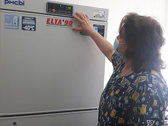 В УМБАЛ Бургас пристигна фризерът за замразена кръвна плазма