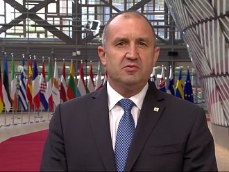 Президентът: Цифровият сертификат за COVID не трябва да създава нови задължения