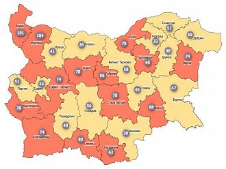 COVID заболеваемост: Половината страна е в жълтата зона, нито една област в червената