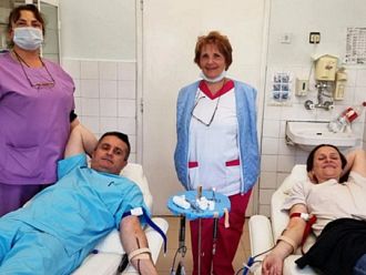 41 кръводарители се отзоваха на призива за бременната жена от Родопите