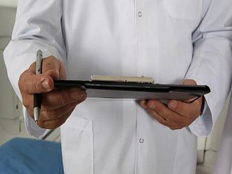 Умора и липса на персонал изкара белгийските медици на улицата