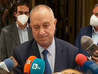 Засилват кампанията за ваксините сред ромската общност