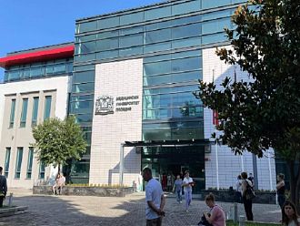 Започнаха изпитите за прием в Медицински университет-Пловдив