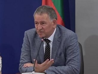 Стойчо Кацаров: Около 70% от ваксините са поставени от личните лекари (Обновена)