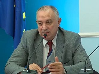 МЗ: Новите правила за парите на първа линия ще отчитат реално лечение на COVID