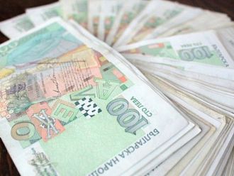 Разследват инспектор от РЗИ-Габрово за взимане на подкупи от търговци