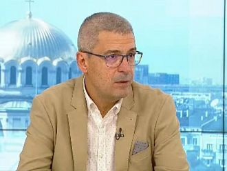 Проф. Гетов: Работи се в посока третата доза да е възможна за имунокомпрометирани пациенти