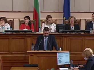 ИТН, БСП, ДБ и ИБГНИ се договориха: Ще сменят здравния модел