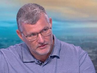 Проф. Момеков: Моноклоналните антитела са само за хора с лека форма на COVID