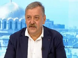 Проф. Кантарджиев: Ако не спазваме леките мерки, ще се налага после да спазваме тежки