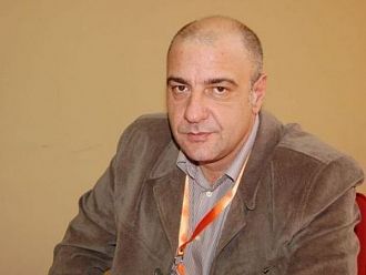 Доц. Киров: Амбулаторният пакет за лечение на COVID е недомислен и неиздържан професионално