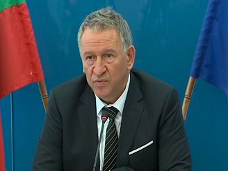 Кацаров поиска становища от бизнеса за предложените мерки