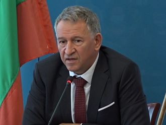 Затягат мерките срещу COVID (Обновена)