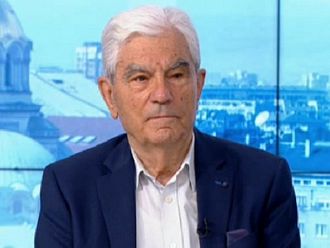 Акад. Петрунов: И след преболедуване, и след ваксиниране трайността на имунитета е 10-12 месеца