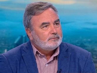 Доц. Кунчев: Не e необходима бустерна доза за всички